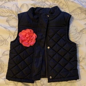 Osh Kosh navy puffy vest - Size 2T